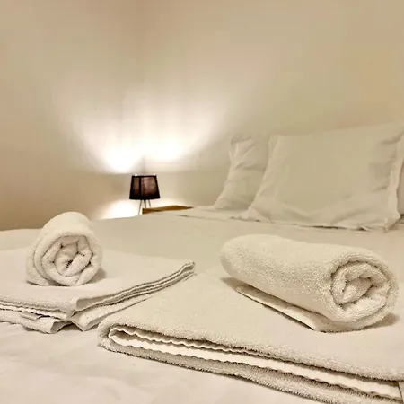Coquette Plein Centre, Proche Apartment *